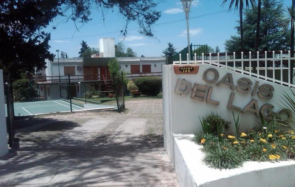 Complejo Oasis Del Lago Paradisiaco *